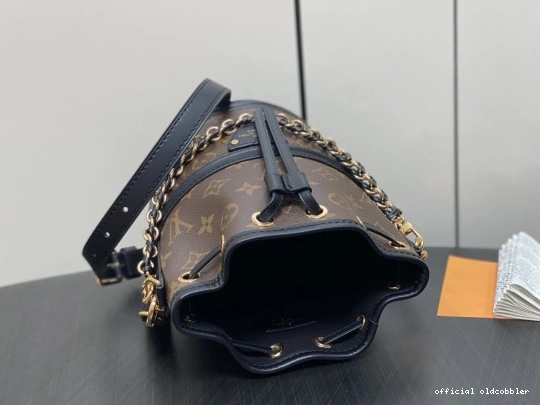 Official oldcobbler VUITTON Bag-14*20.5*14CM New Canoe LOUIS 0819